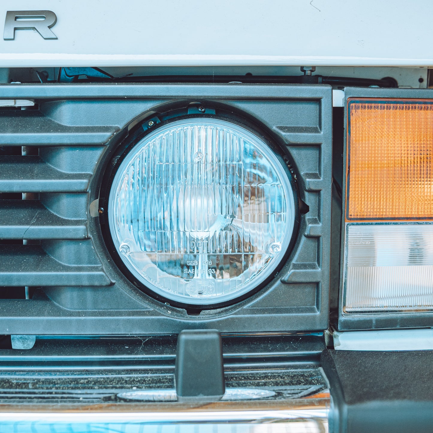 Hella Vision Halogen Headlamp Set