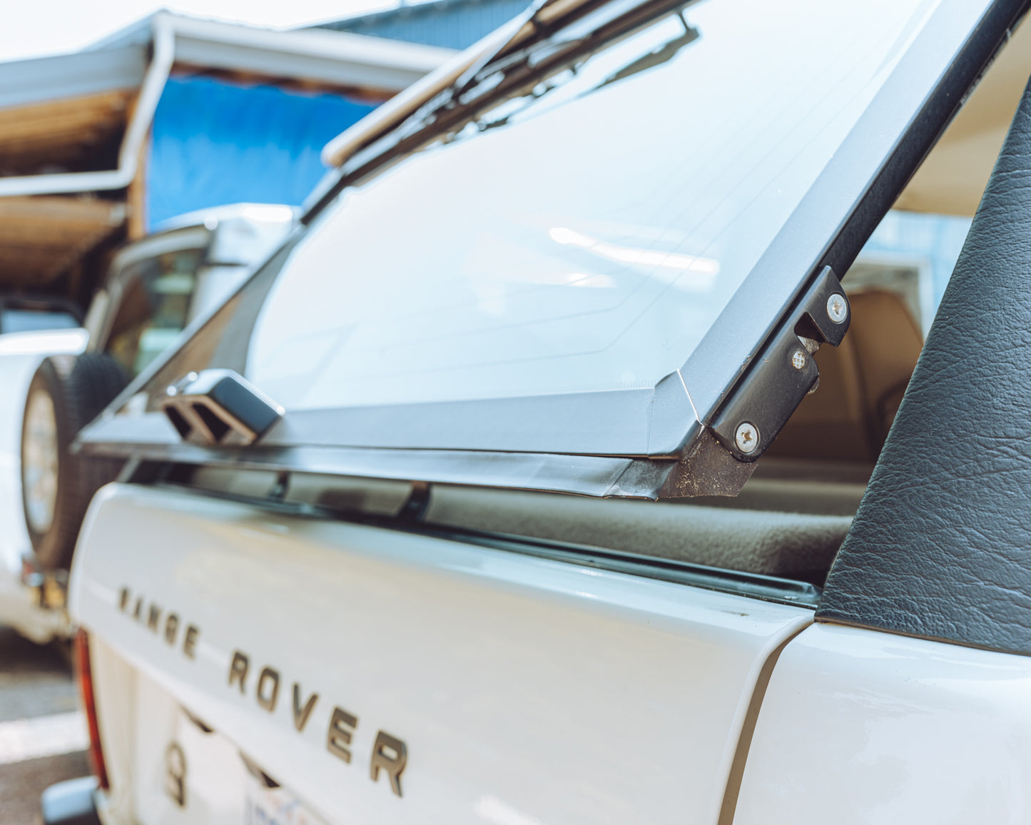 Upper Liftgate Lower Seal